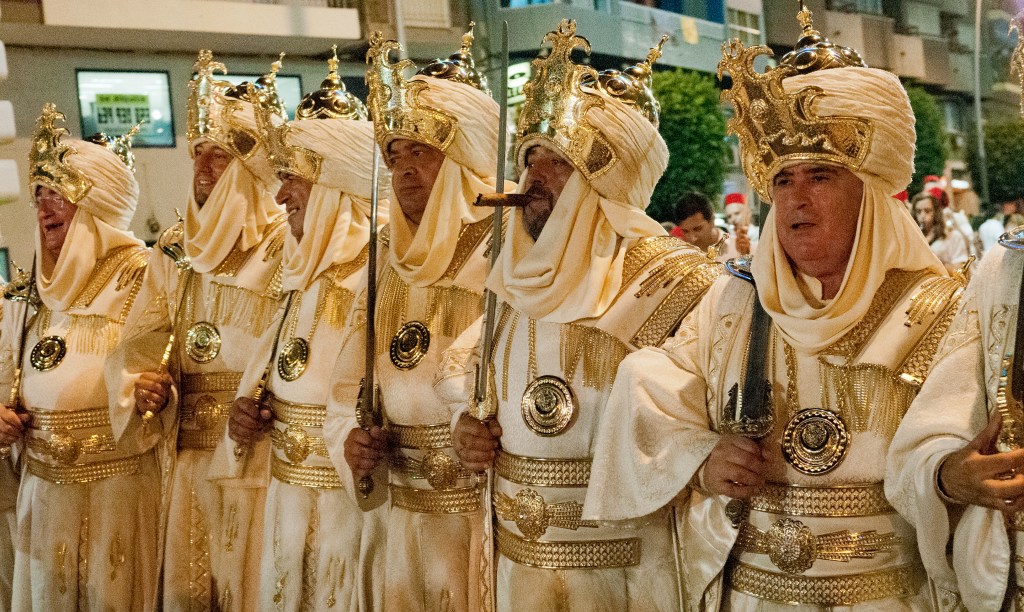 Pakk ørepropper og den røde&nbsp;kjolen!